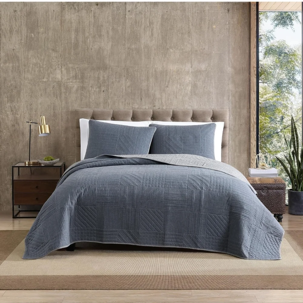 Eddie Bauer - King Quilt Set, Reversible Bedding with Matching Shams, Lightweigh